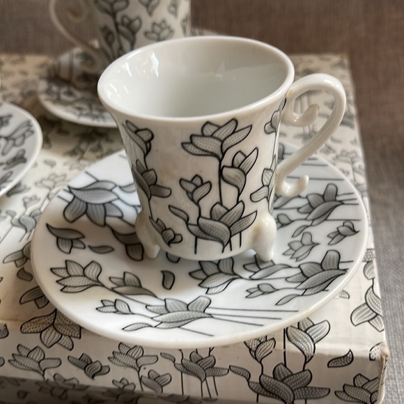 Allev ceramic 12 piece footed cup espresso or tea set - Picture 8 of 9